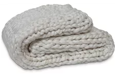 fleur ami Acrylic Knitted Throw (with filler) 130x170cm weiss