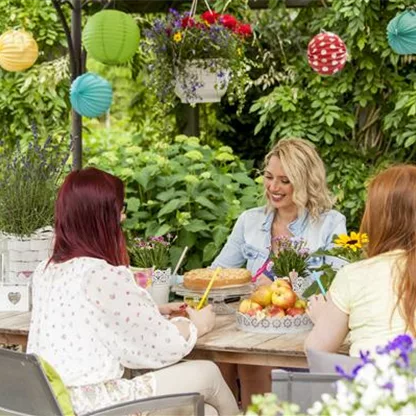 Terrasse brauchen tolle Sitzplätze zum Wohlfühlen