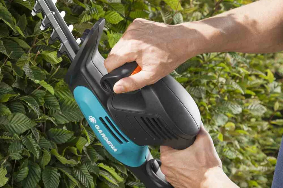 Gardena Elektro-Heckenschere EasyCut 420 437447